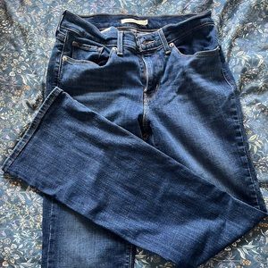 NWOT Levi’s size 4 Classic Bootcut jeans